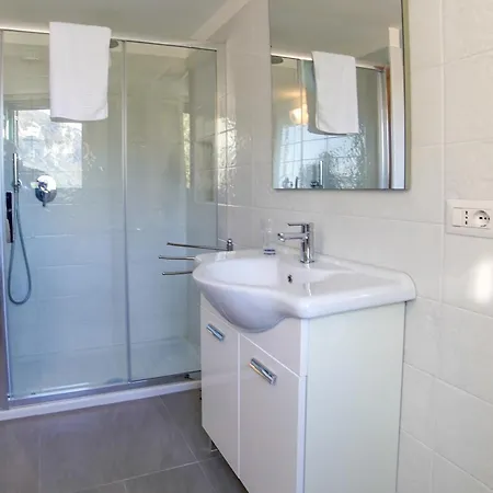 Minuta Skyline * Pontone